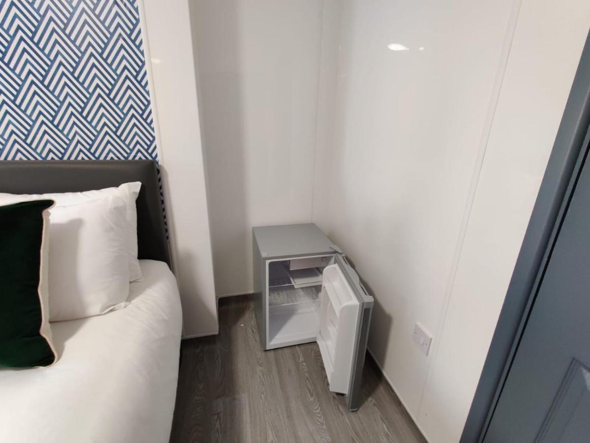 Stop At The Osterley! Apartment Swansea
